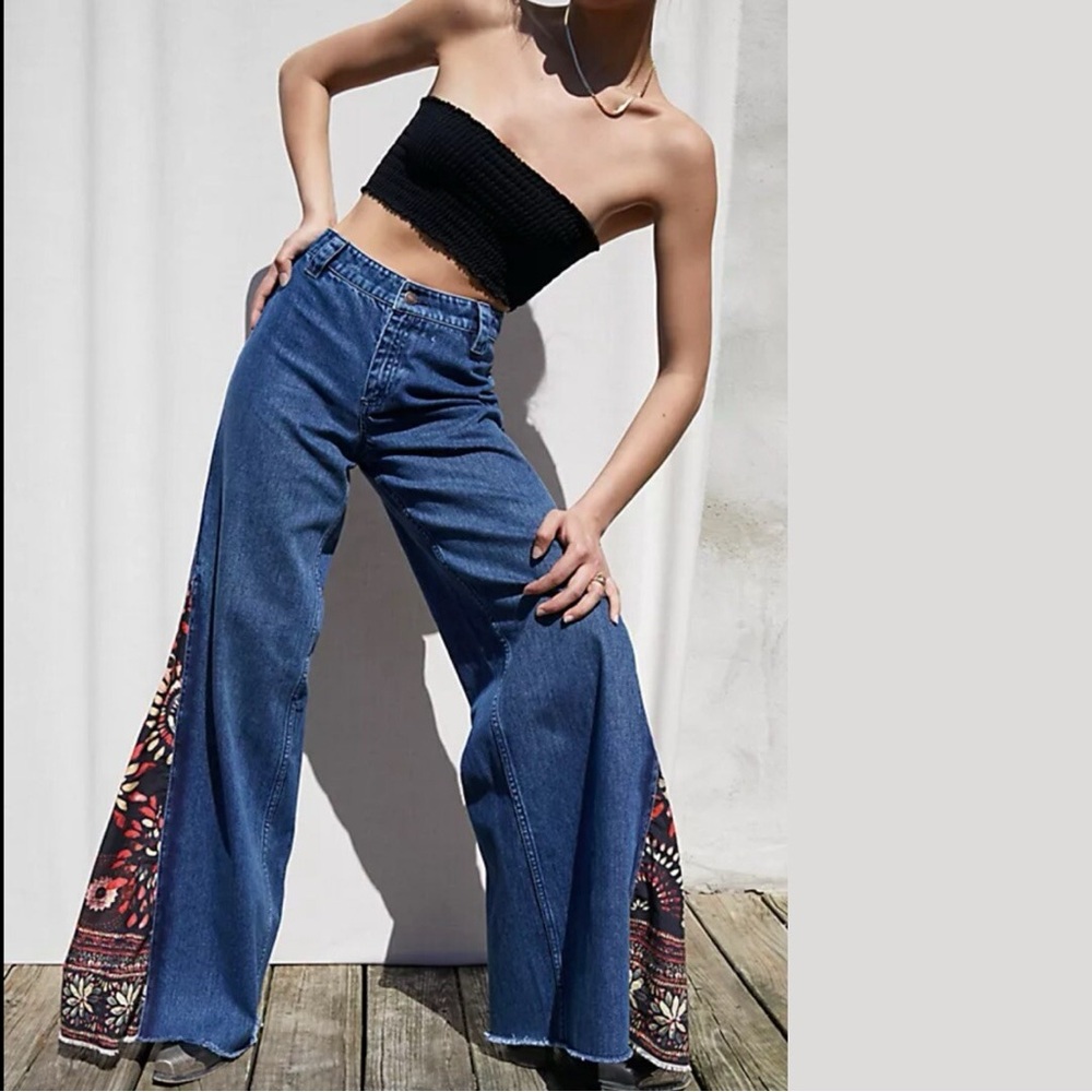 Free people We The Free Sahara Extreme wide leg jeans $168 NWT